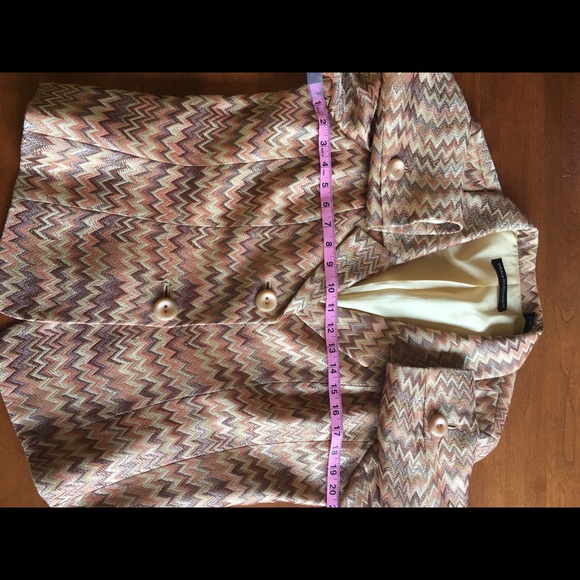DANA BUCHNAN METALIC CHEVRON DAGGER COLLAR JACKET. - Picture 7 of 8